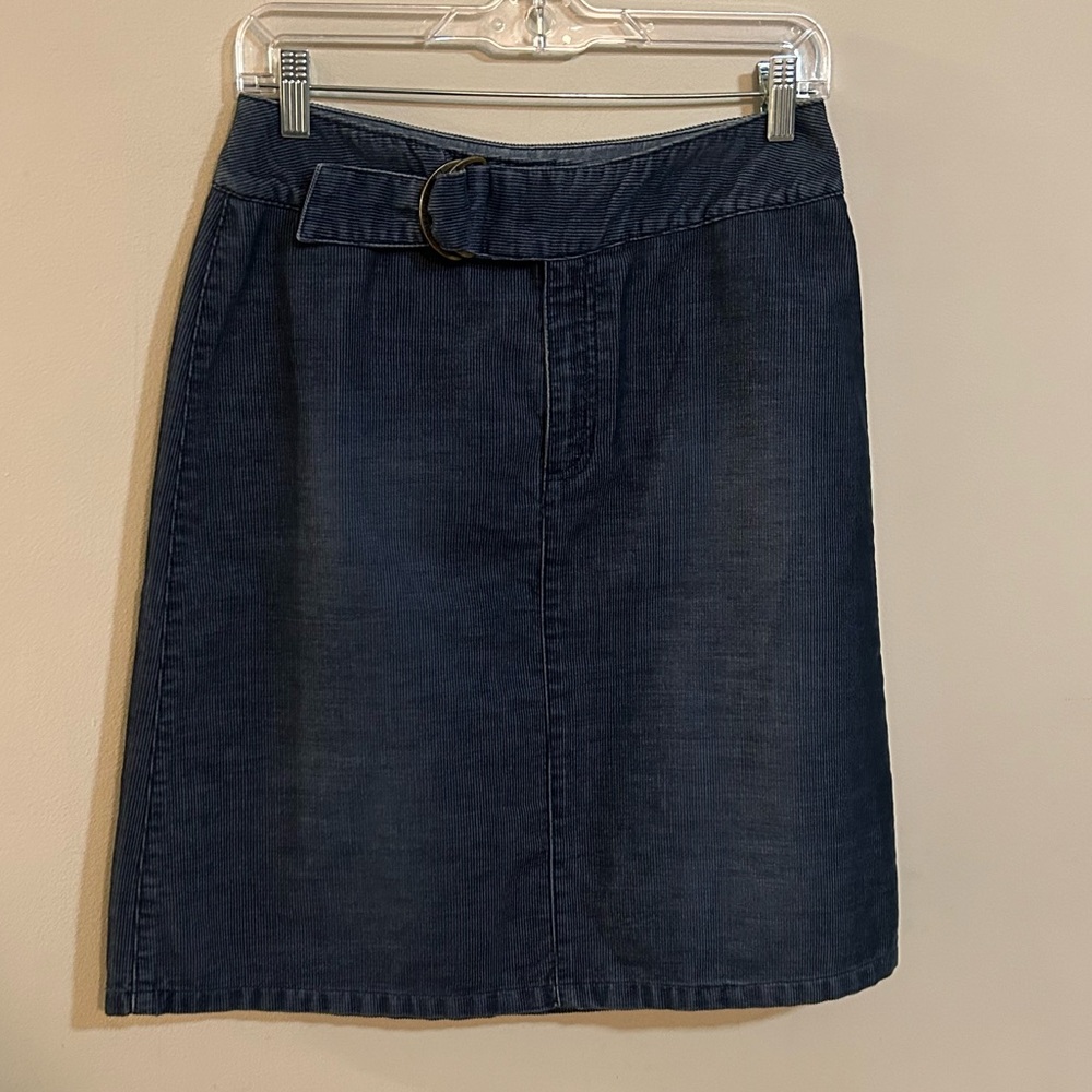 NWT Liz Claiborne Women’s 8 Petite “August In Paris” Blue Corduroy Belted Skirt